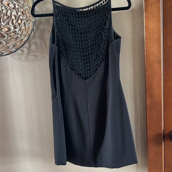 Sz6 Lined Black Dress with eyelet back - Picture 16 of 16